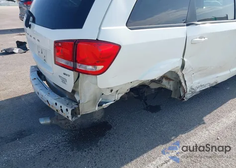 2014 Dodge Journey Sxt z USA, uszkodzony, nr VIN 3C4PDCBG2ET158333